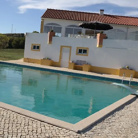 Alojamento de Acomodação e Pequeno-almoço Jema-holidays Usseira