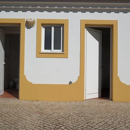 Alojamento de Acomodação e Pequeno-almoço Jema-holidays Usseira