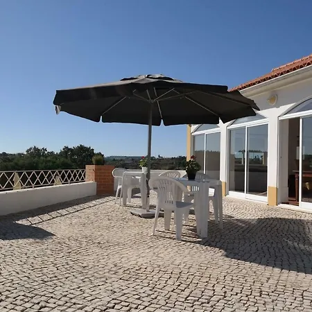 Jema-holidays Alojamento de Acomodação e Pequeno-almoço Usseira
