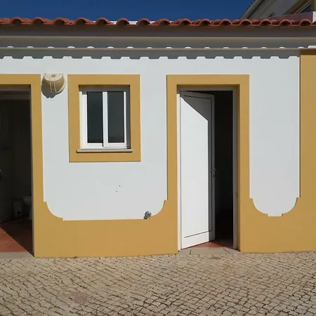 Jema-holidays Alojamento de Acomodação e Pequeno-almoço Usseira
